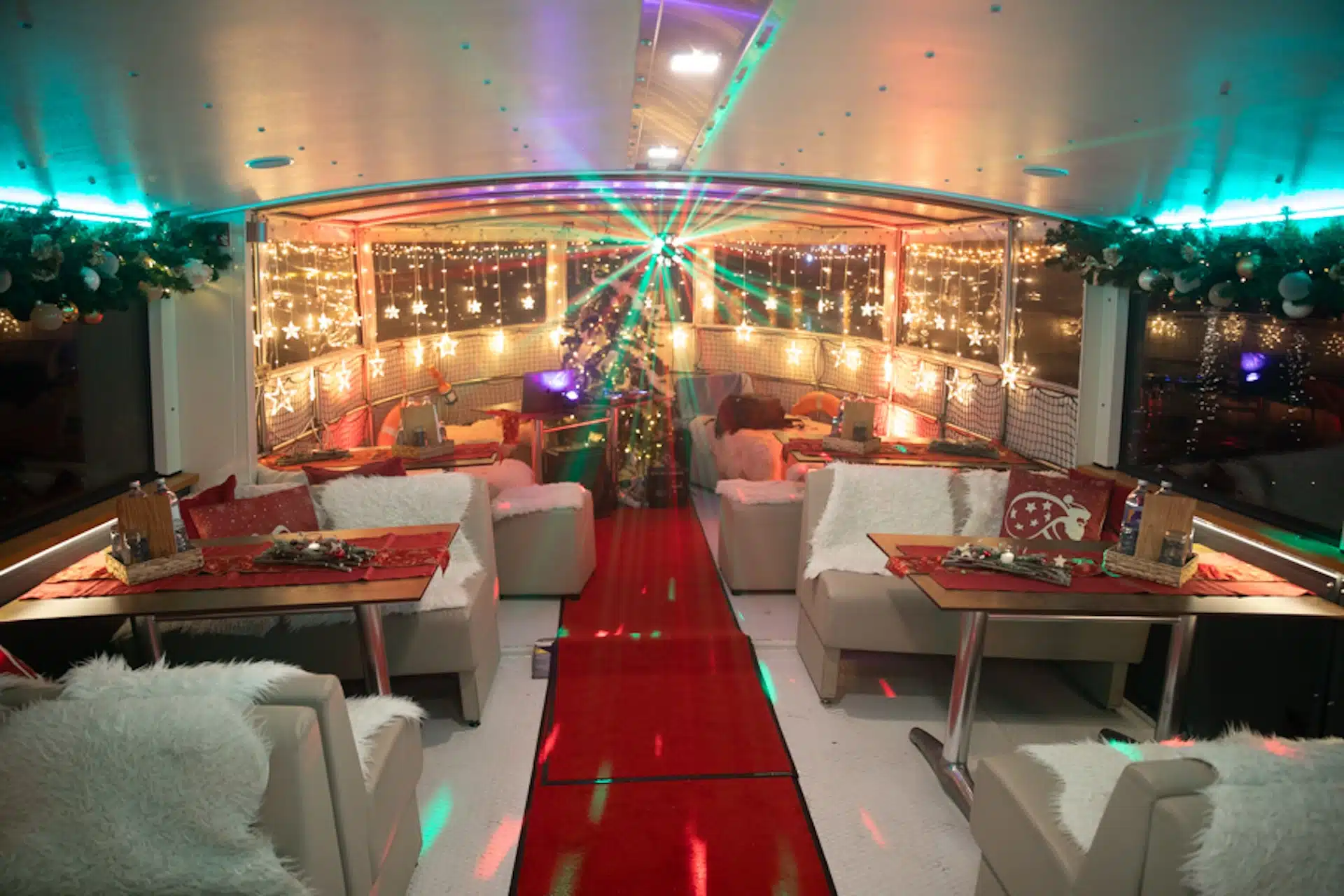 huettenzauber-berlin-weihnachten-schifffahrt-event-berlin-arcona-9